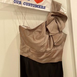 Beautiful two color dress with detail on top